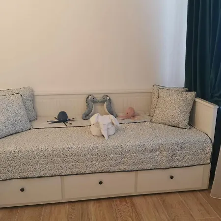 Apartament Vecin Cu Marea Daire